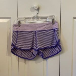 Lightly worn- Lululemon Speed Up Low-Rise Lined Short 2.5”